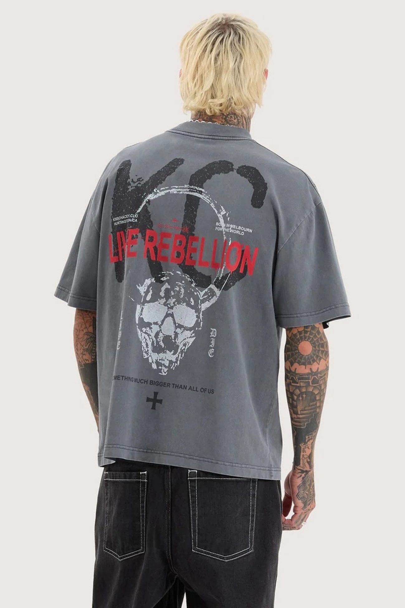Rebel Street Tee Pigment Charcoal uniqlo sale