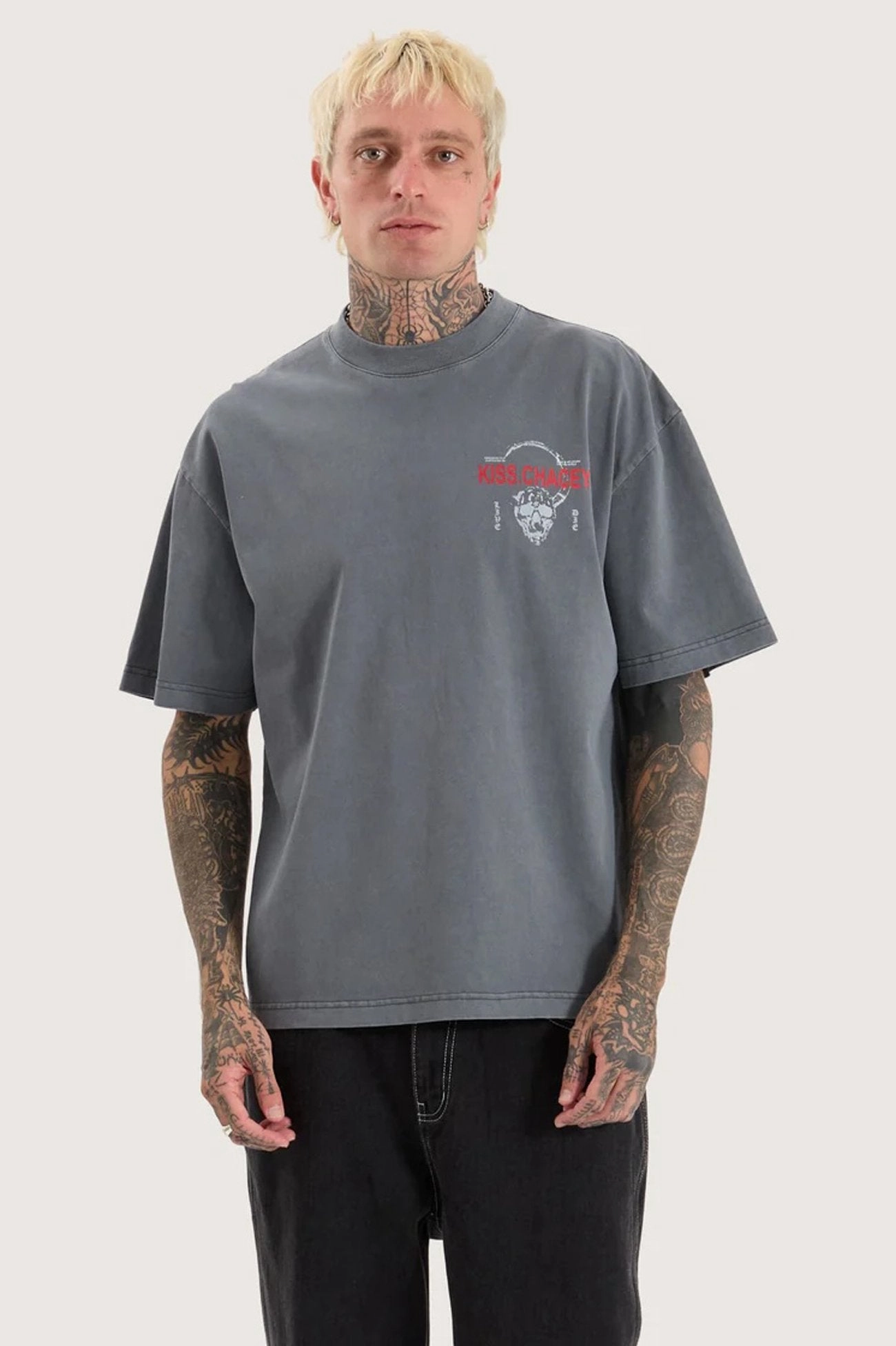 Rebel Street Tee Pigment Charcoal uniqlo sale