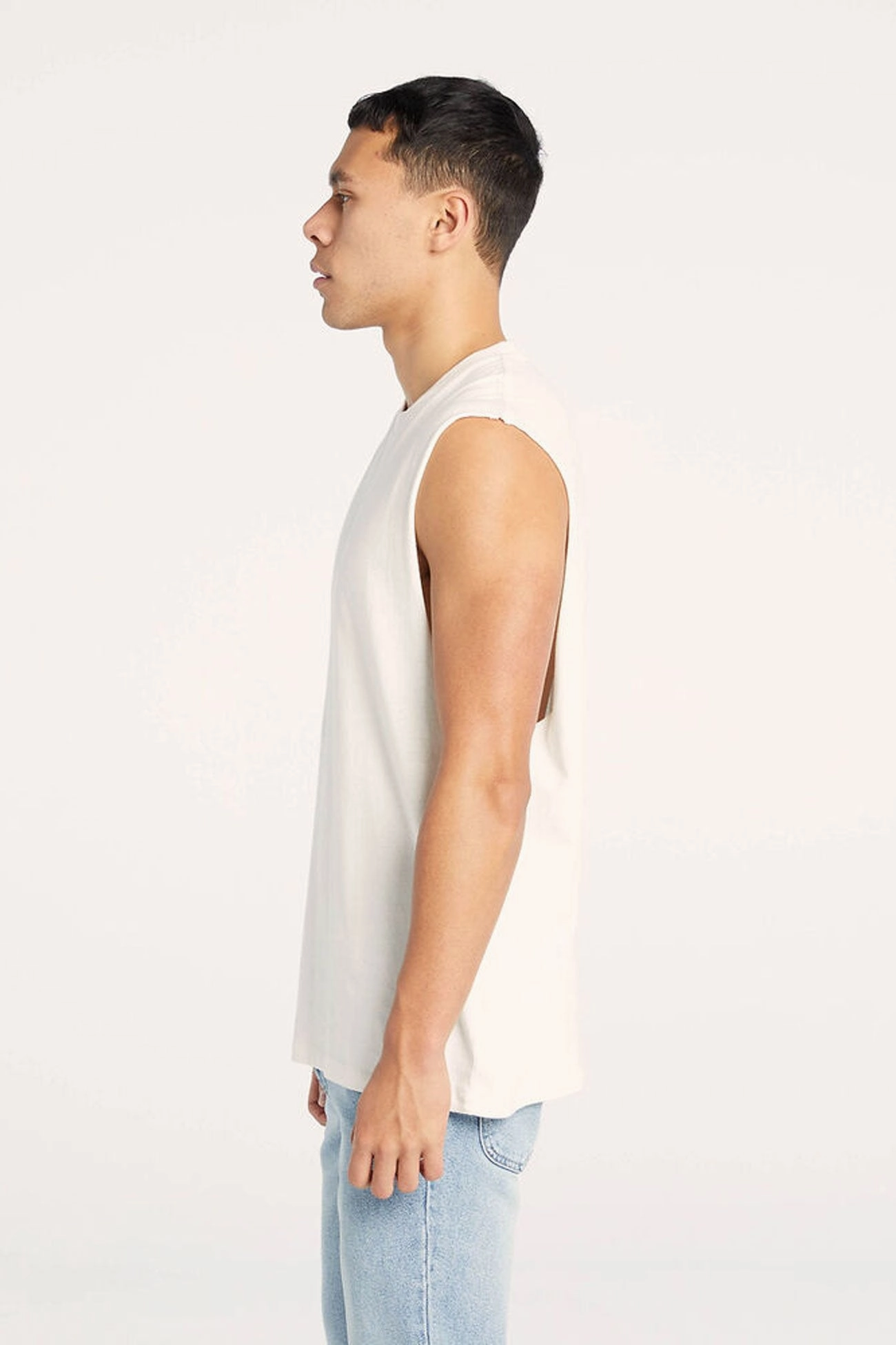 sale at bash Altos Muscle Vintage White