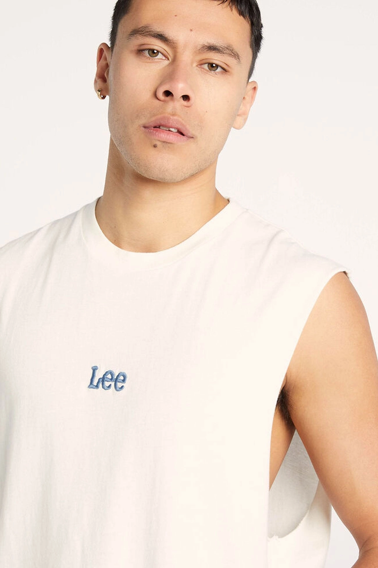 sale at bash Altos Muscle Vintage White