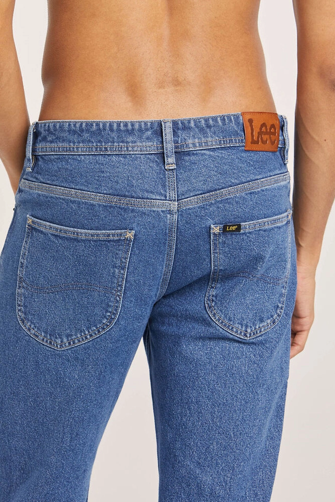 sale banner L-Three Straight Jean Satisfaction Indigo