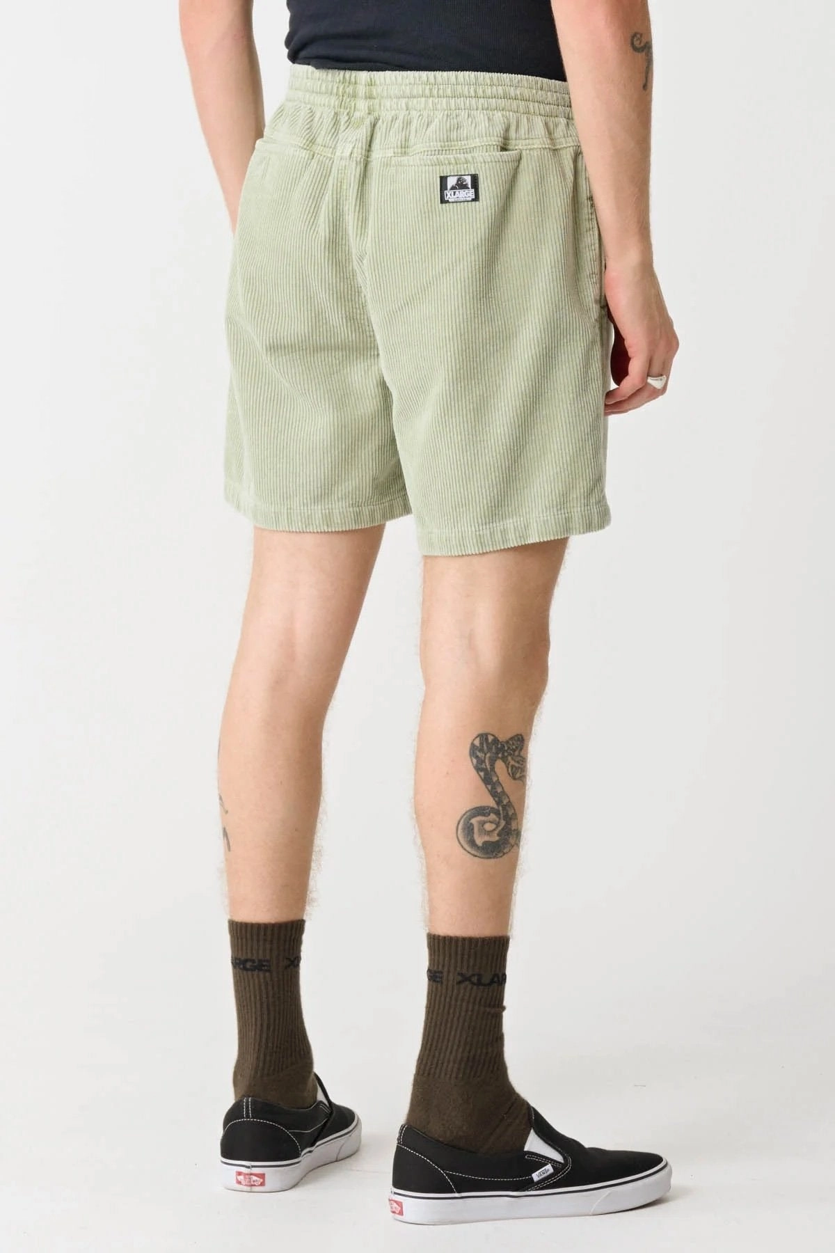 sale charger 91 Wide Cord Beachshort Pigment Swamp