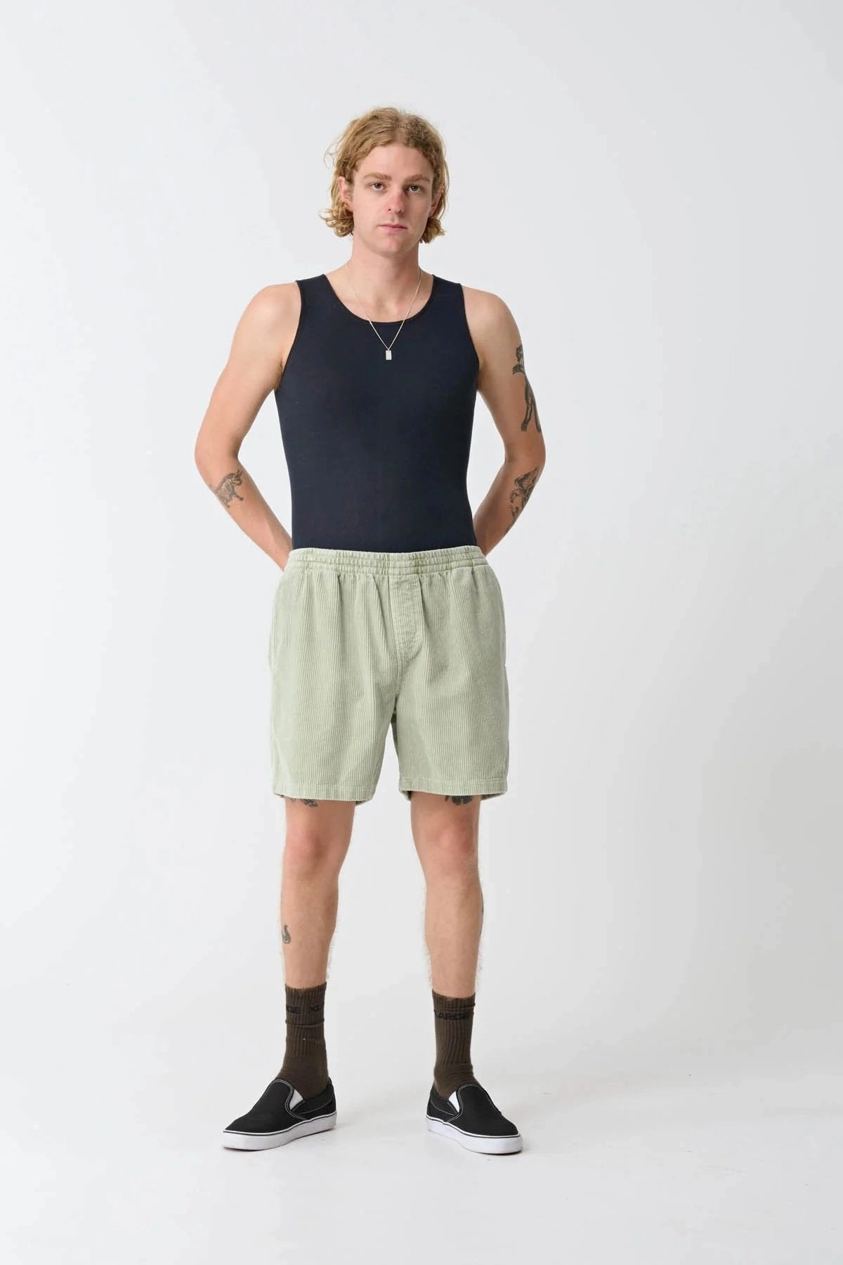 sale charger 91 Wide Cord Beachshort Pigment Swamp