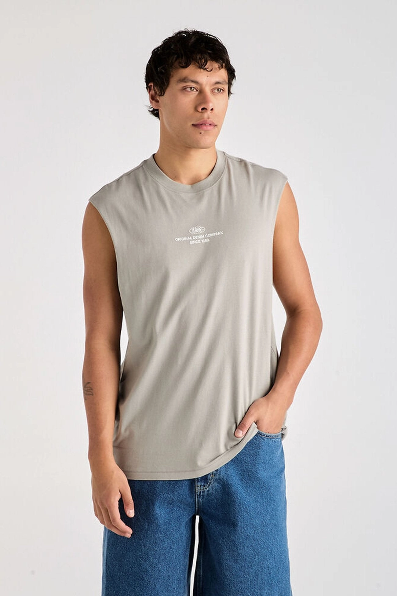 sale clothes Denim Co Muscle Tee Stone Steel ramadan sale