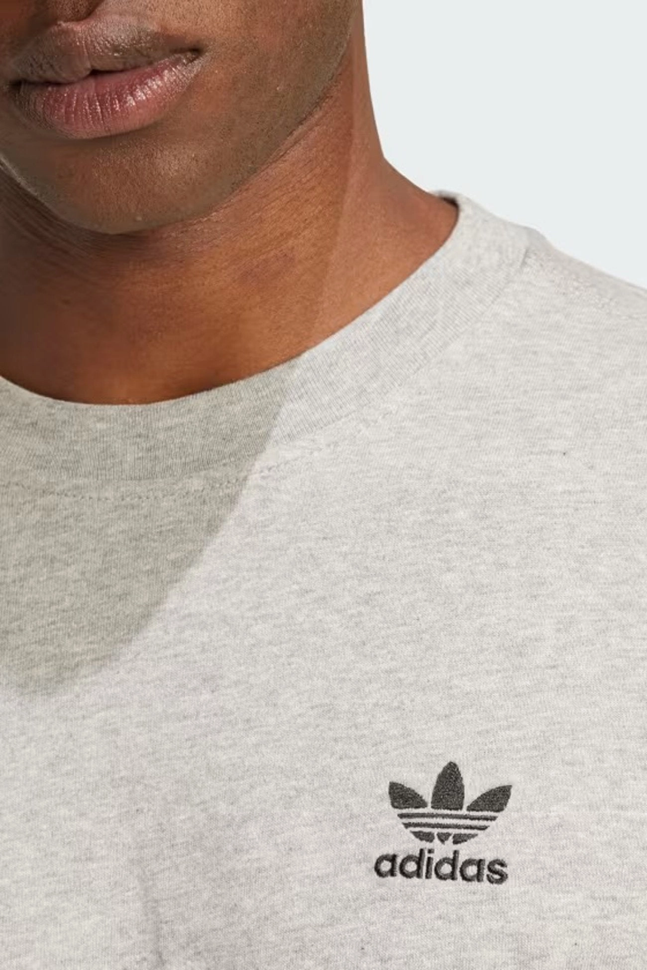 salem Trefoil Essential Tee Medium Grey Heather