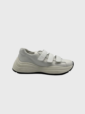 Sneakers Bianche Con Strappi E Logo Sulla Suola vialli new arrivals shoes new eid collection for women truworths dresses new arrivals plus size