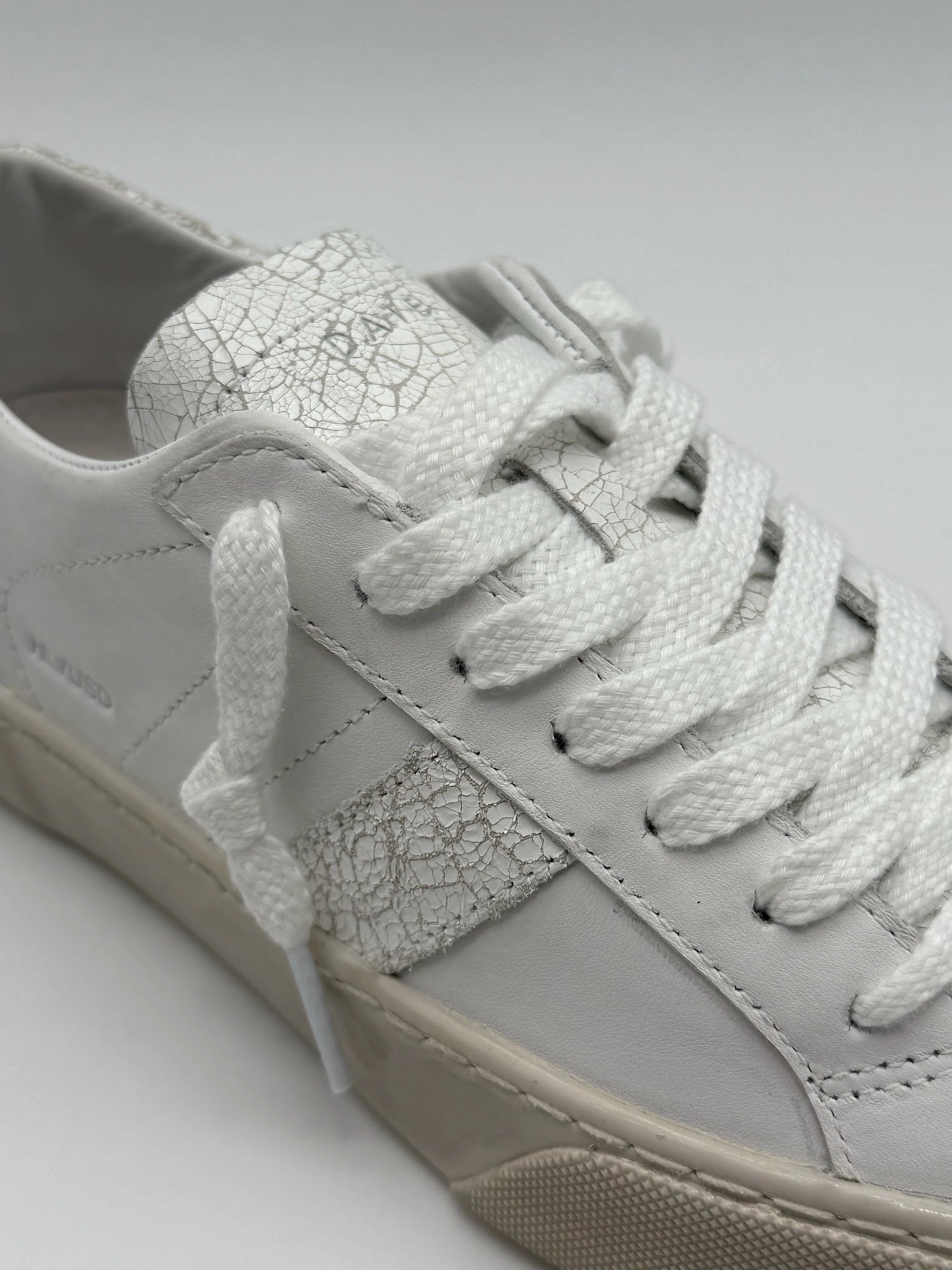 Sneakers Hillow Used White w new arrivals refinery new arrivals