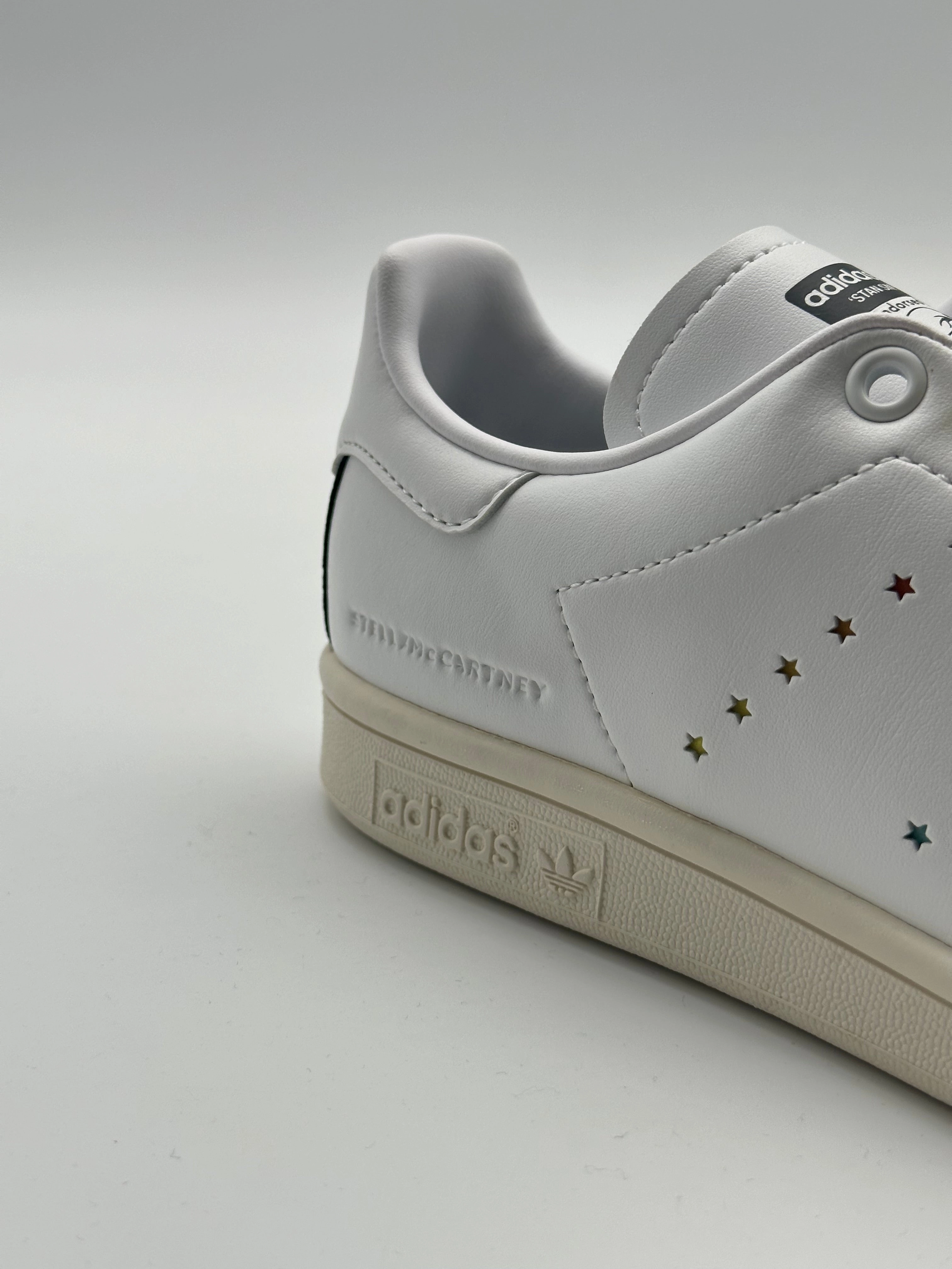 Sneakers Stan Smith x Stella McCartney Vegane new arrival kurti new arrivals beyaz elbise