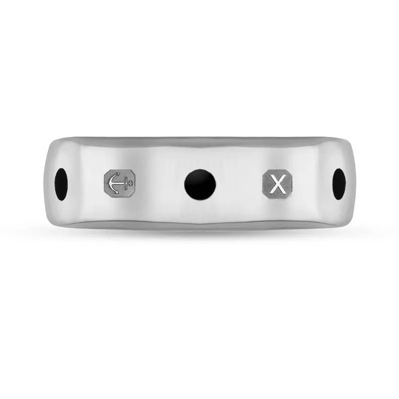 Sterling Silver Whitby Jet Queen's Jubilee Hallmark 6mm Ring D