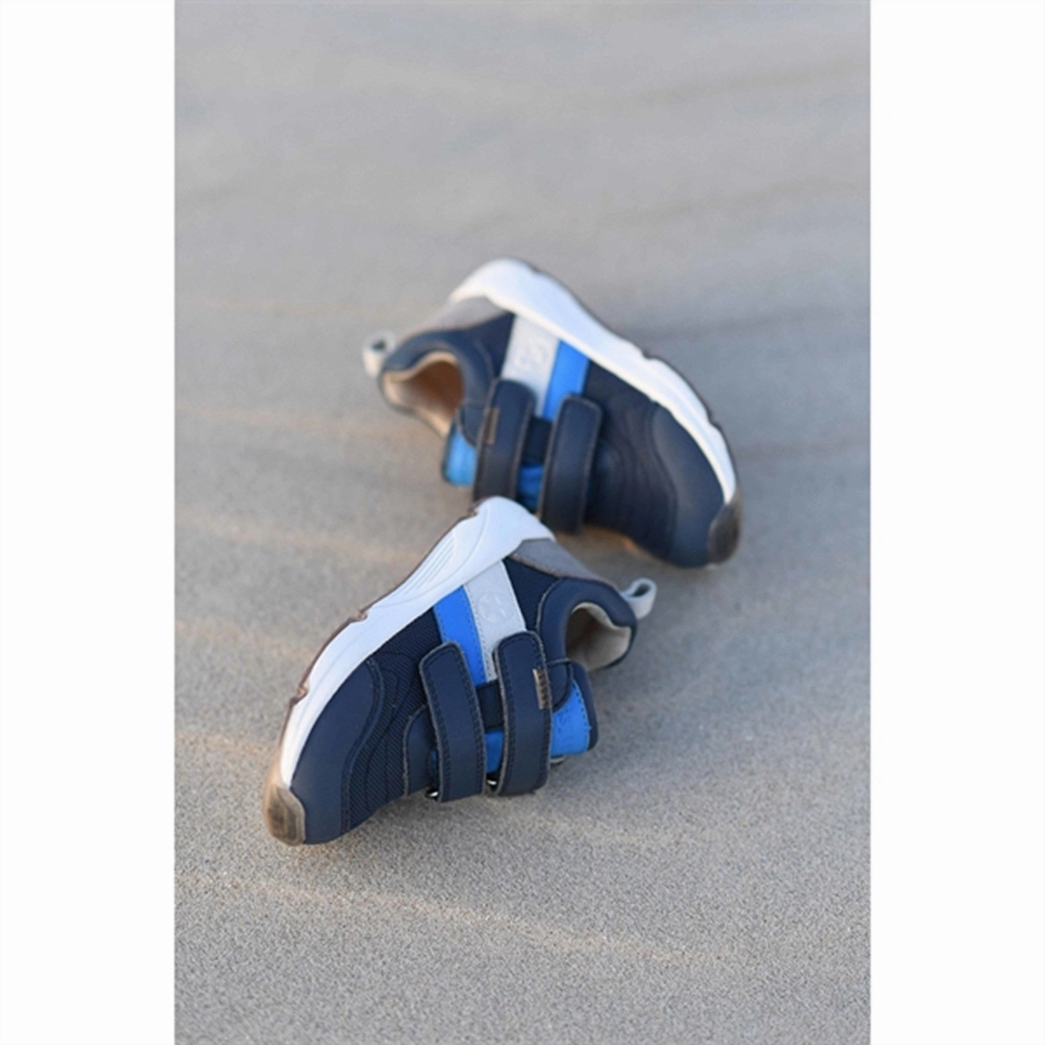Supportive shoes Bisgaard Matti S Velcro Shoe Navy