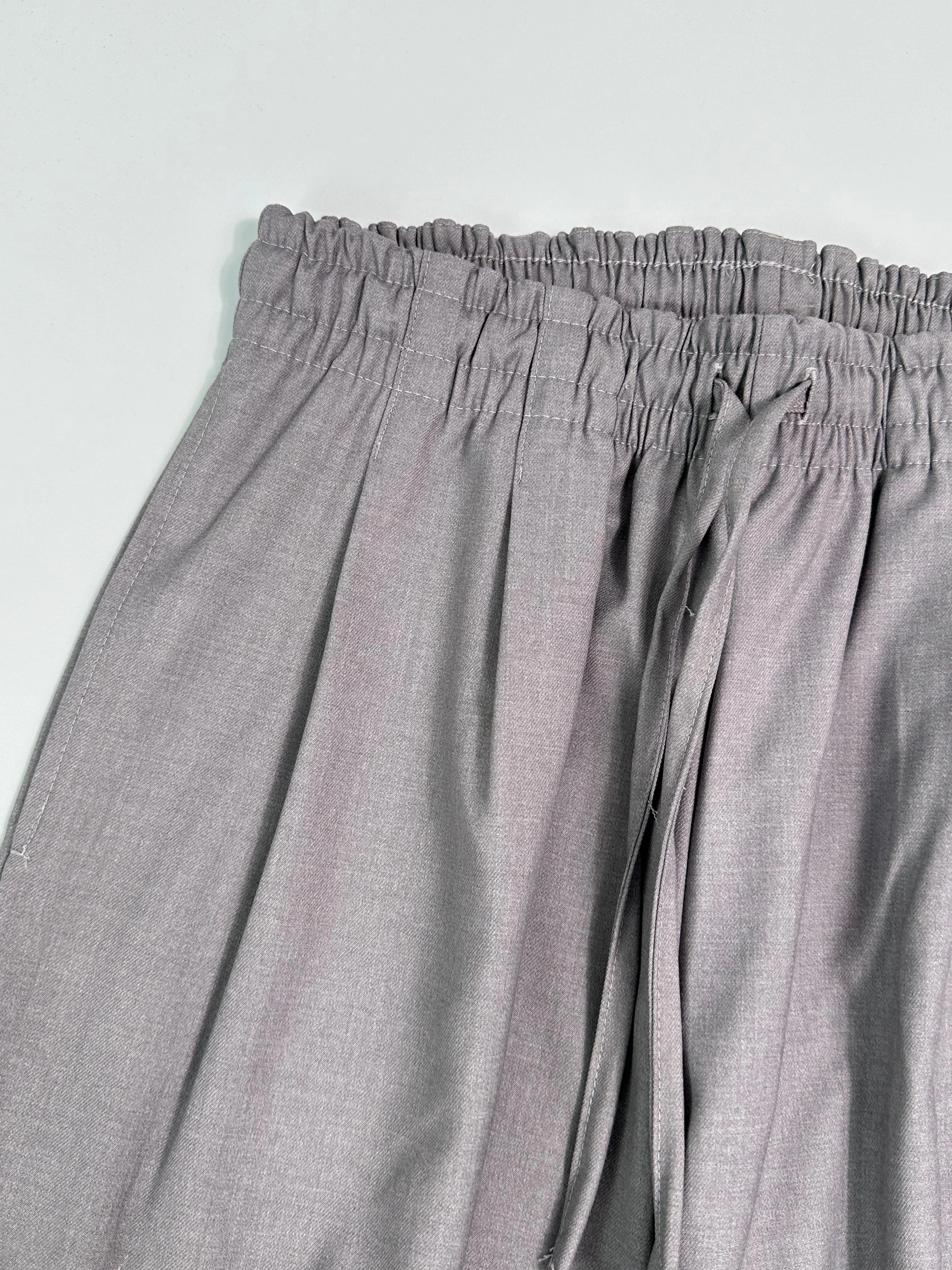 suruma in new arrivals open now Pantalone Grigio Over Con Coulisse E Vita Regolabile new arrival bathu sneakers