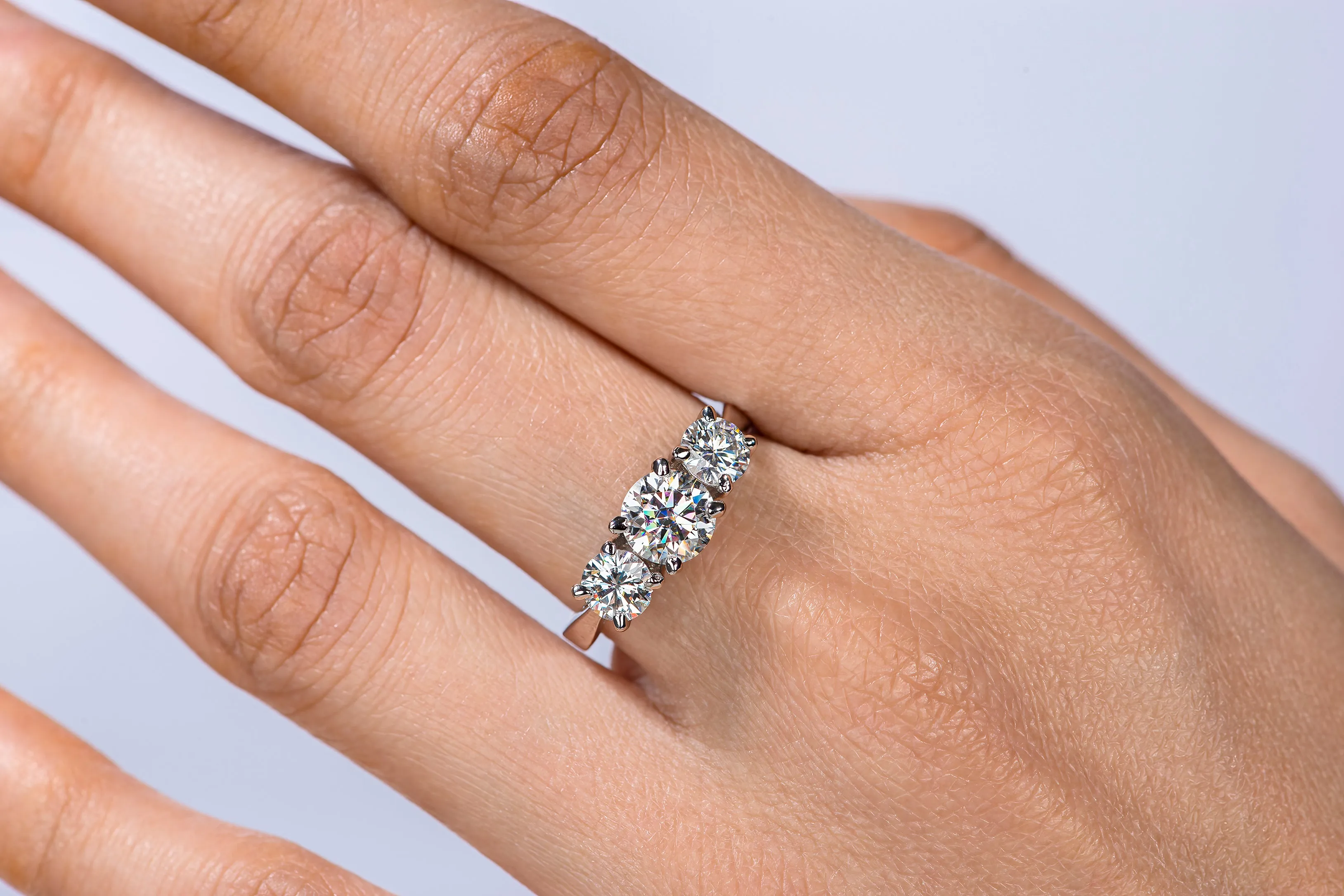 THE ENLIGHTED STONES OF MOISSANITE RING