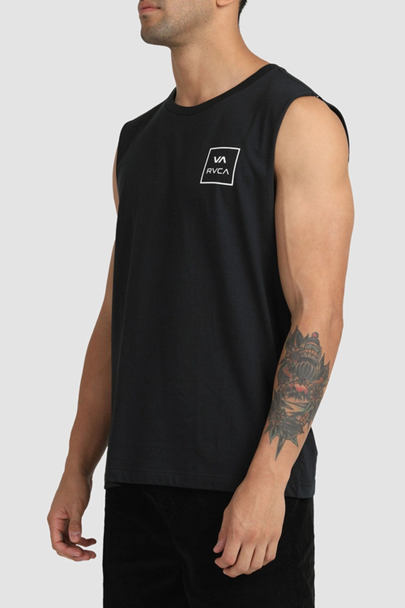 VA All The Way Muscle Black sale at clicks