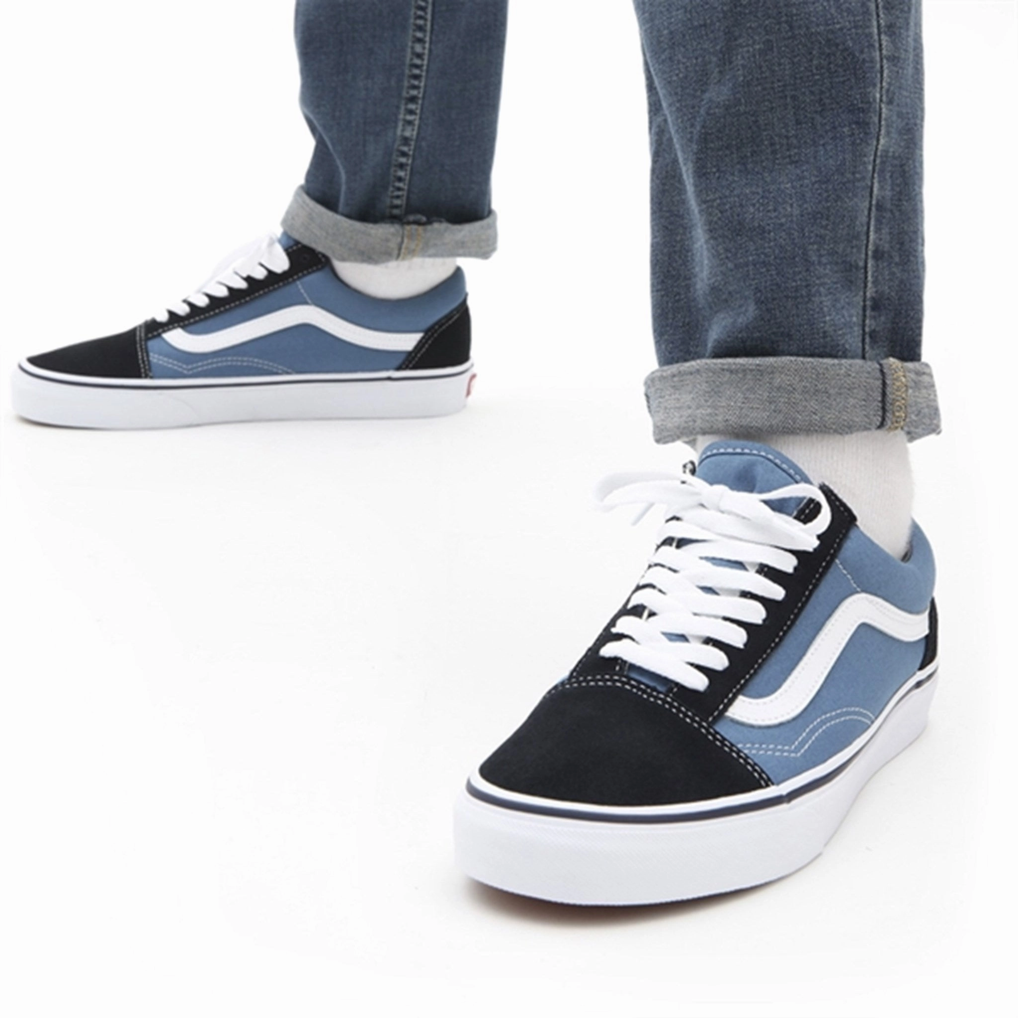 VANS Old Skool Black/True White Shoes Soccer cleats