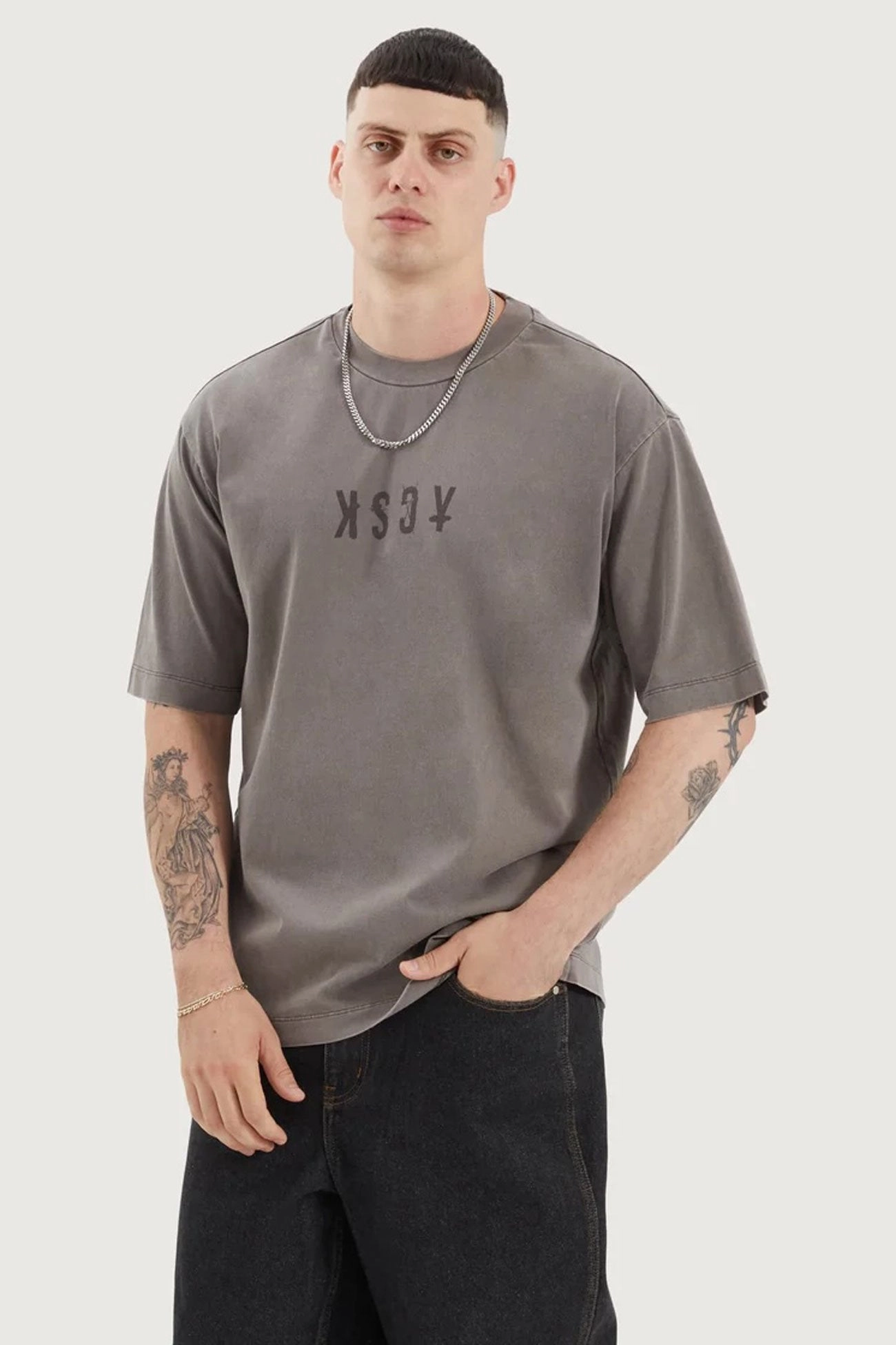 veja sale West Oversized Tee Pigment Iron