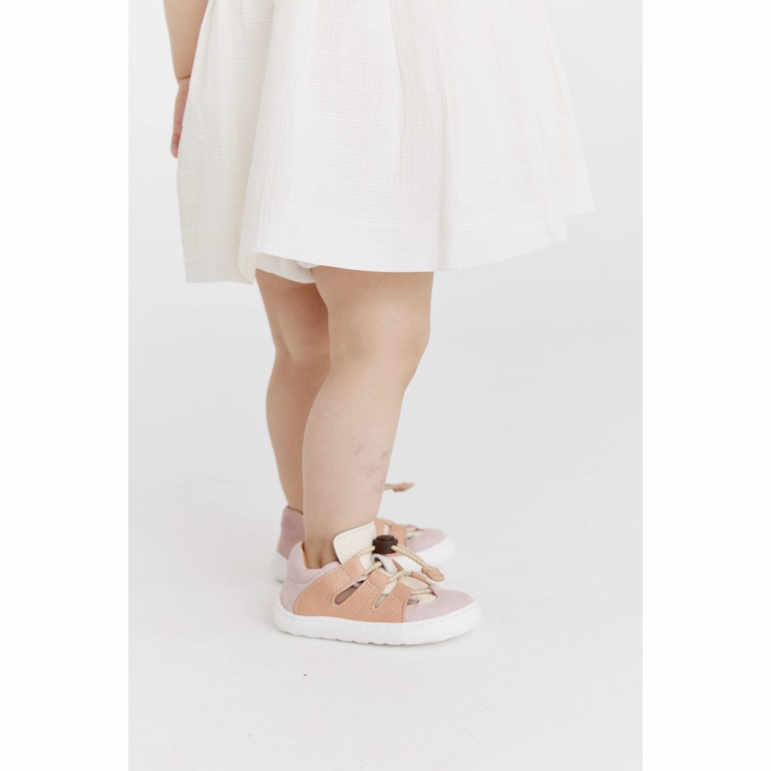 Vintage shoes Bisgaard Peach Melba Barefoot Fletcher Sandal