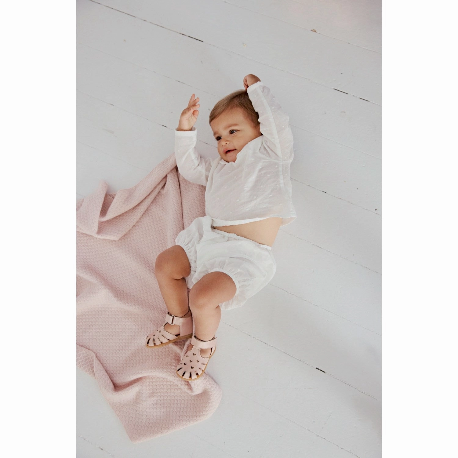 Wedges Angulus Rosebud/Rosebud Barnets Frste Sandal Med Udstanset Hjertemnster